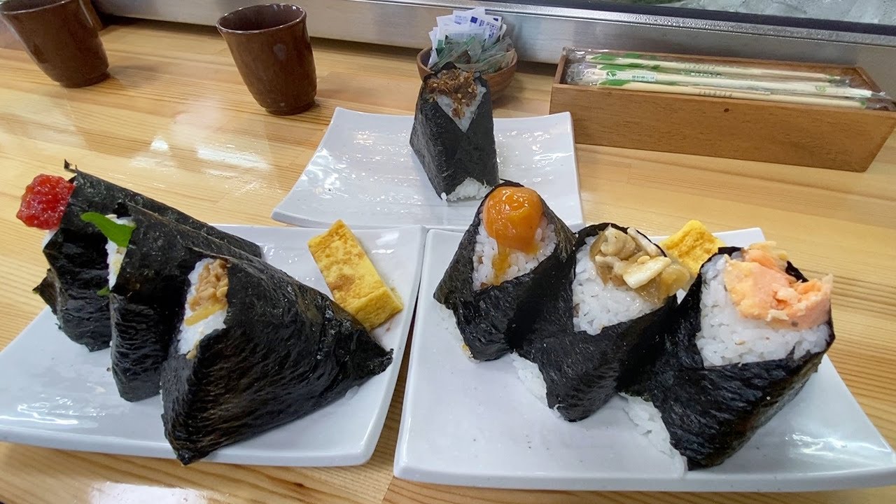 【絶品！おにぎり】の専門店が新規オープン！お寿司のように握りたてをカウンターでいただく！津市「誉蔵（たかくら）」