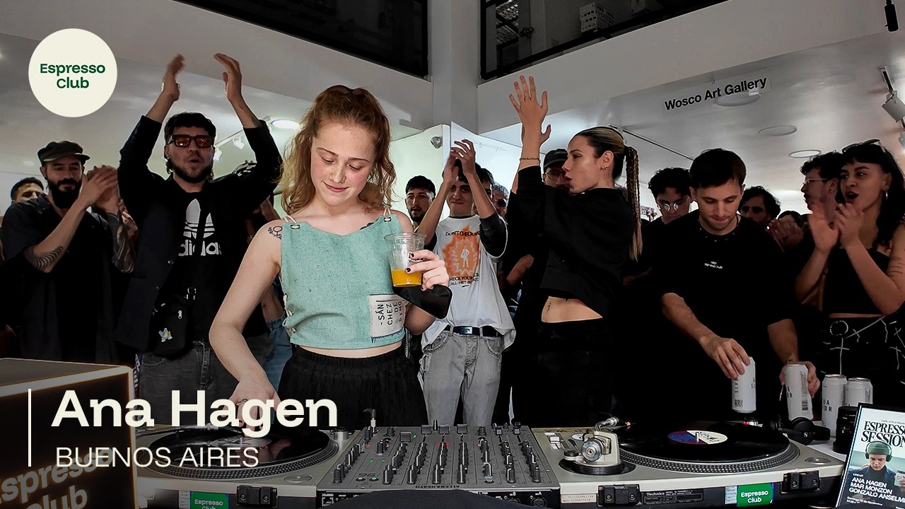 Vinyl House mix & Art Gallery Coffee Party in Buenos Aires | Ana Hagen