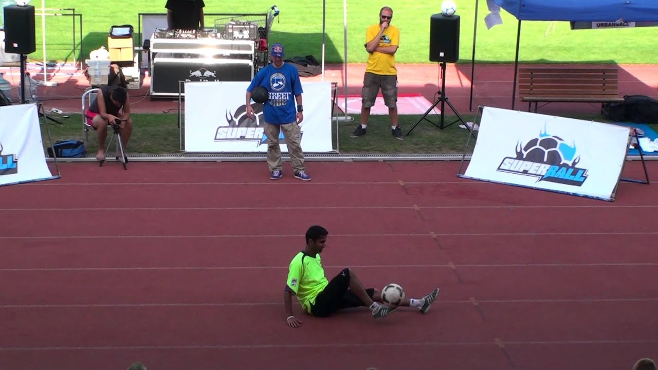 Super Ball 2012 Prague - Live Performance by Kamalio & Sean