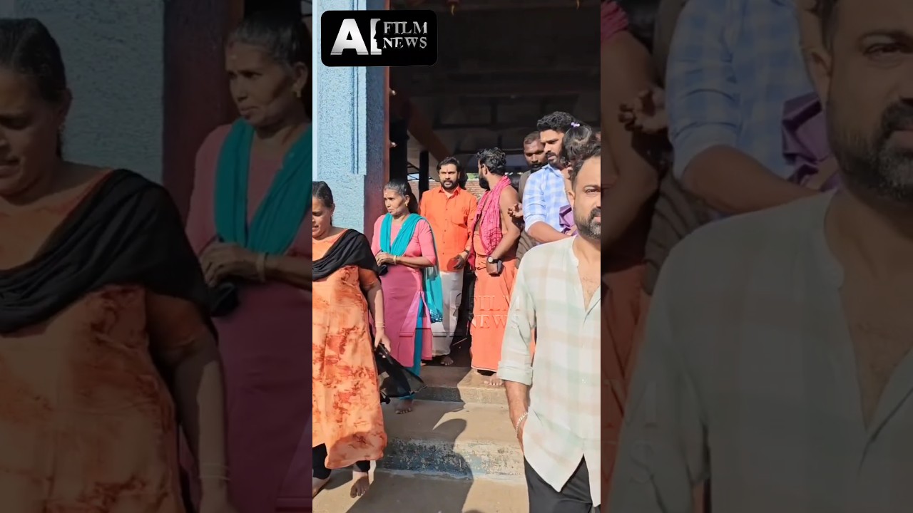 ക്ഷേത്രത്തിലെത്തി ദിലീപ് l Dileep Temple Visit, Dileep spotted at Temple#dileep#dileepettan#bhabhaba