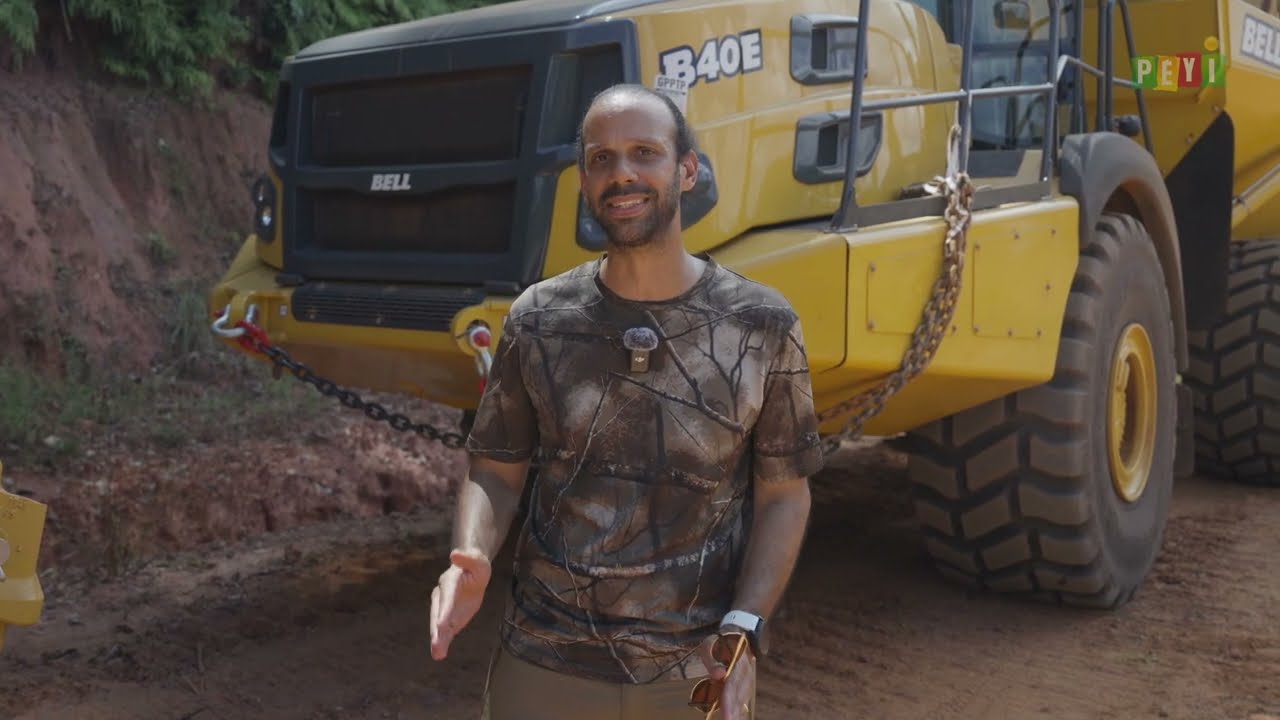 Ils livrent un pickup à la commune la plus enclavée de Guyane