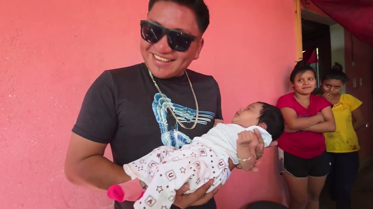 Nació la hija de la gemela y MIRA A QUIÉN SE PARECE. 😱