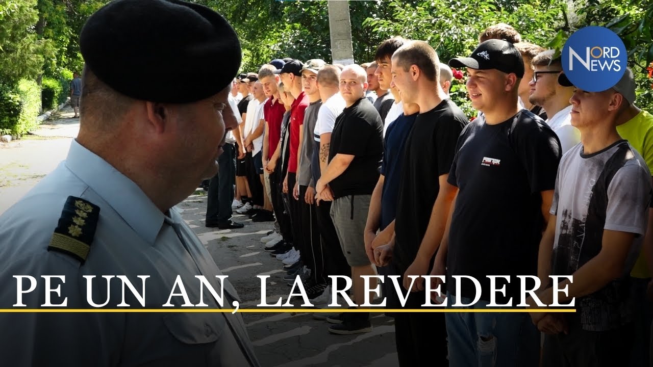 Pe un an, la revedere! Aproape 100 de tineri vor schimba adidașii pe bocancii militari