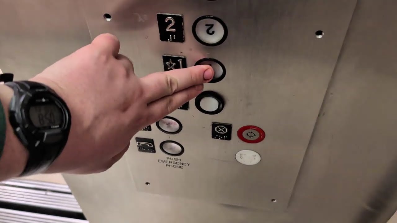 Old Motor: 1974 General of Hartford Dry-Powered Hydraulic Elevator- Macy's, Westfarms, Farmington CT