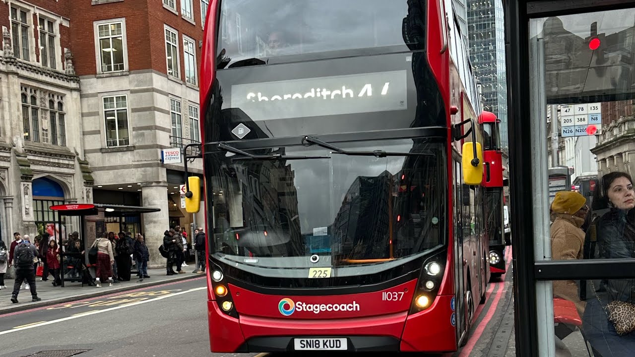*Mate Driving Behind The Wheel*SN18 KUD Stagecoach London 2018Reg ADL Enviro400MMC