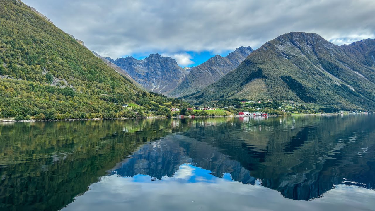Hjørundfjord cruise from Ålesund