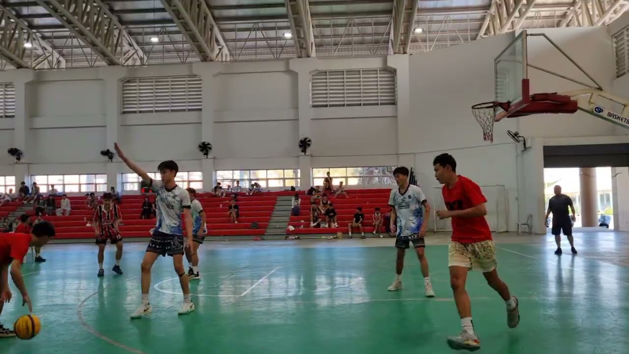 บาส3⚔️3คู่ระหว่างทีมอัสสัมชัญลำปางA กับทีมลำปางกัลยาณีA🏀ทีมอัสสัมชัญลำปางชนะด้วยคะแนน 17/8 9/1/69