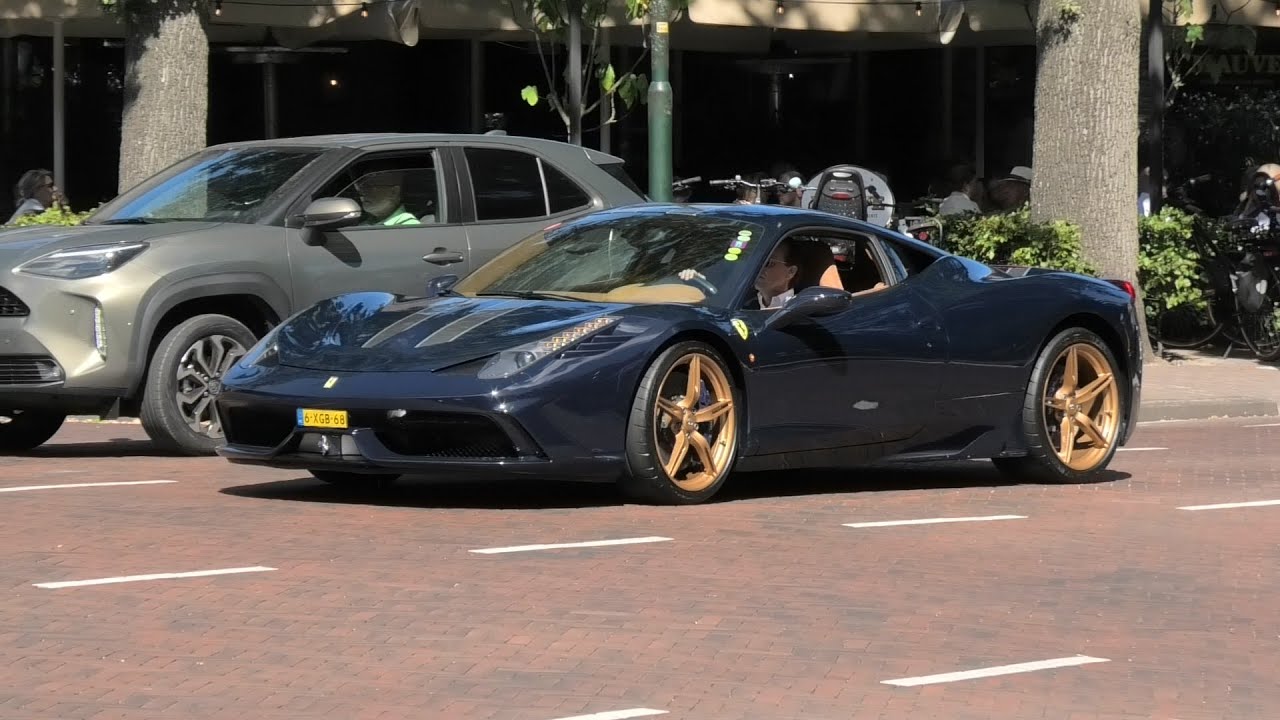 Carspotting in Laren! Supercars driving around.. 08/2022