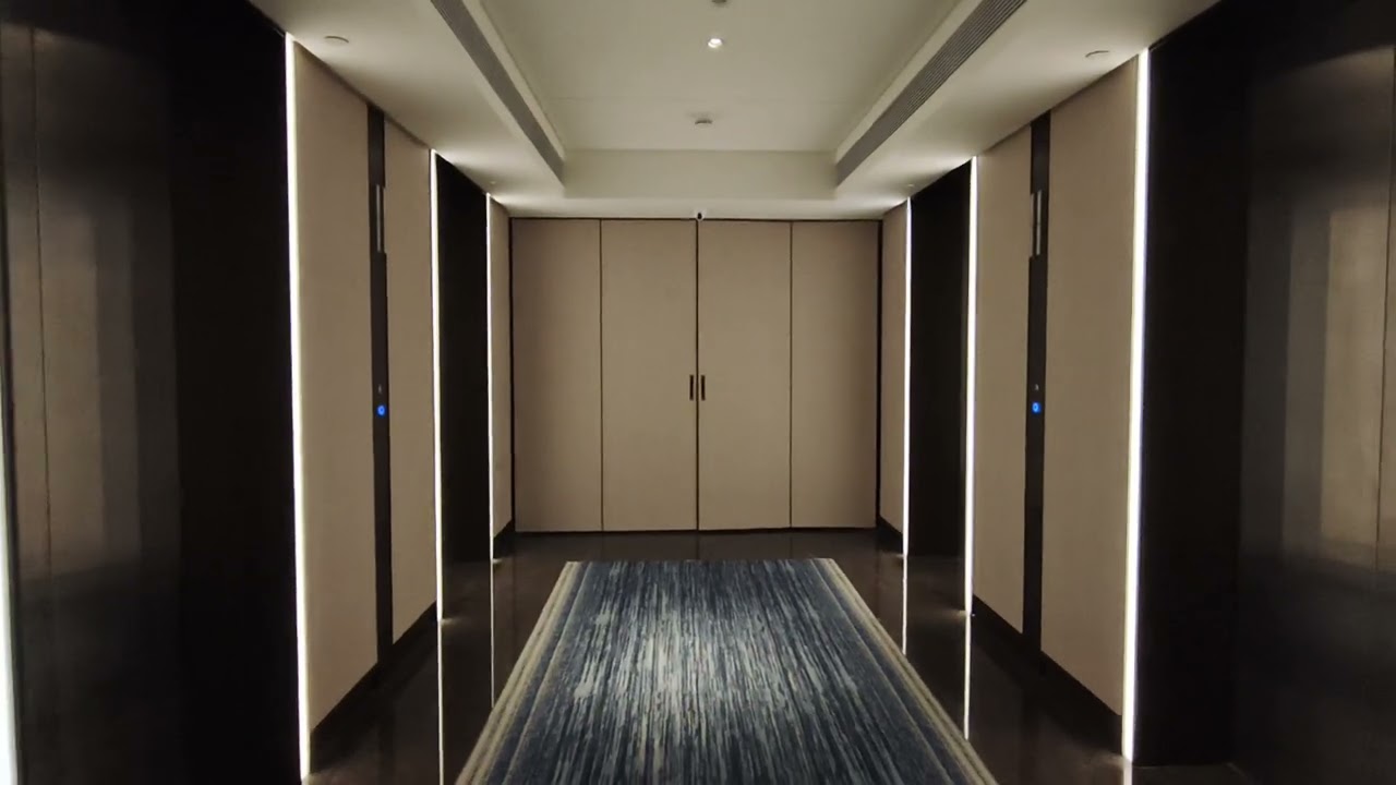 GFC lift - Hilton hotel at Taipei 