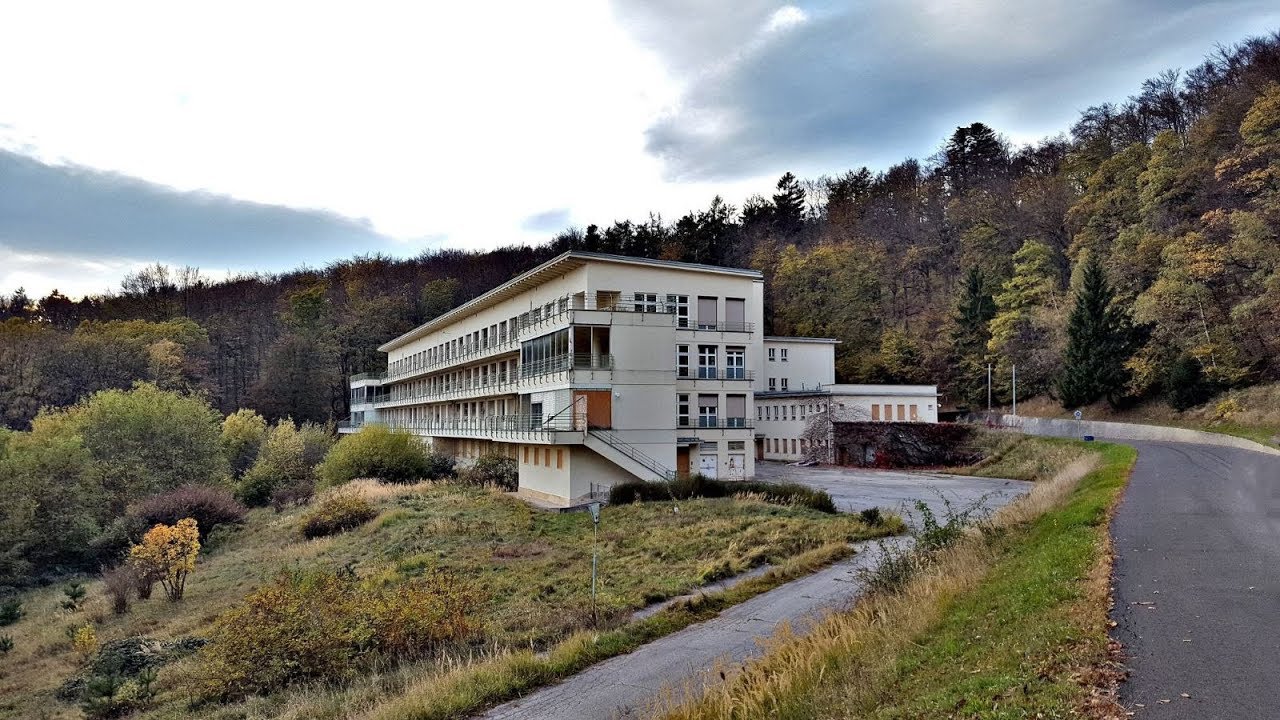 LOST PLACE: Das verlassene Krankenhaus mit Leichenraum