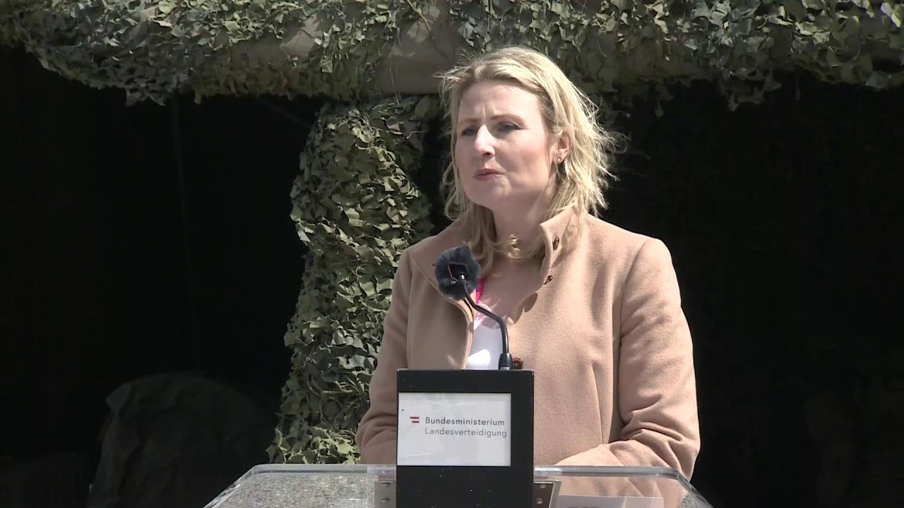 Tanner und Raab bei Pressegespräch in Maria-Theresien-Kaserne anlässlich des Girls' Day 2023