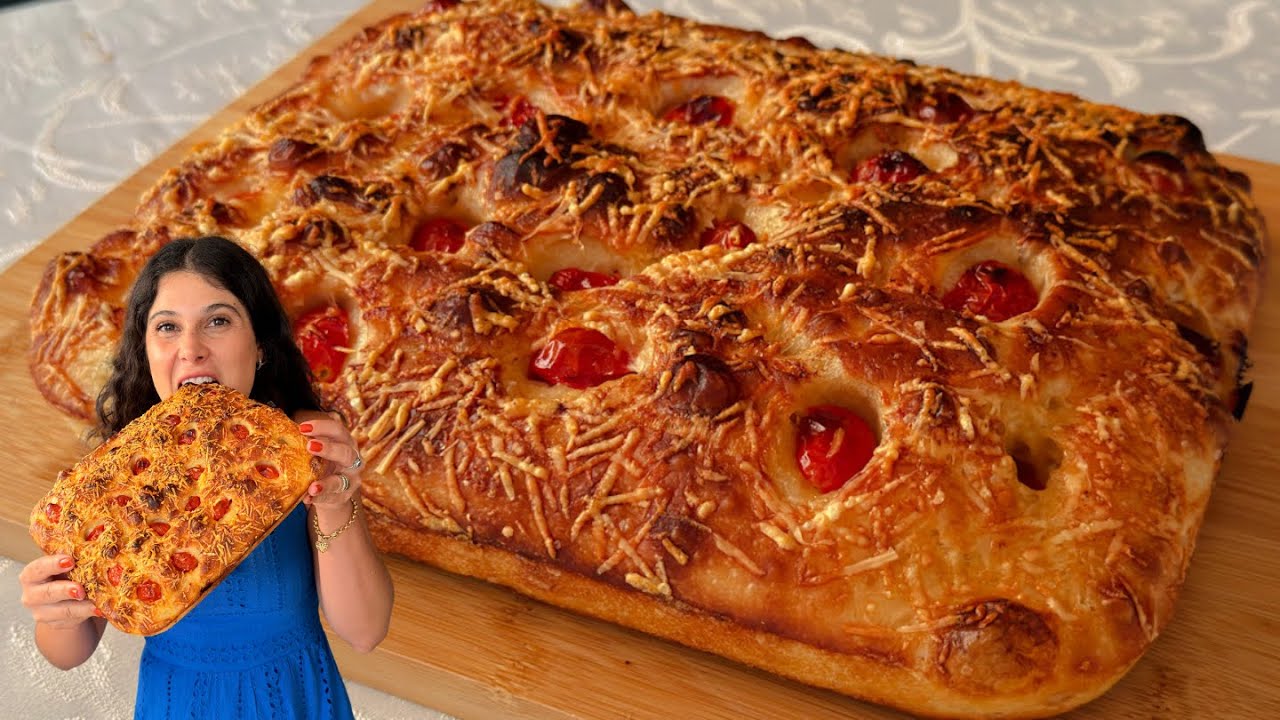 A MELHOR FOCACCIA DE PARMESÃO E TOMATE FÁCIL E RÁPIDA