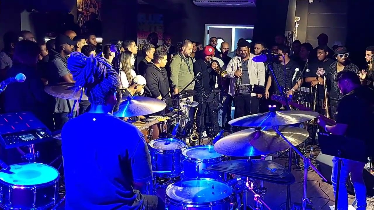 Dejavu Sessions @ Blue Note Rio -  27/Mai/24 - 05 Bounce (Nate Smith)