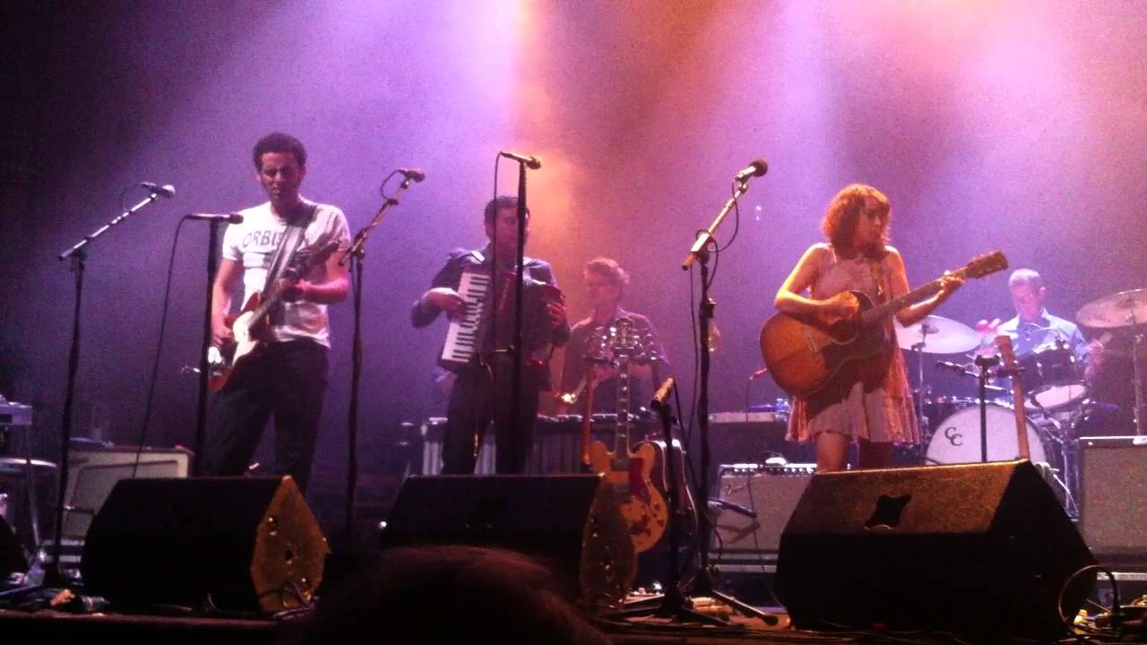 CALEXICO & GABY MORENO - Across the Borderline (Vienna, 2015.11.04)