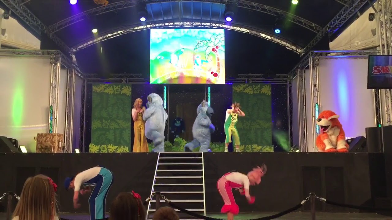 Skyline Gang in Rumble in the Jungle- Butlins Minehead 2016- The Blue Gorillas