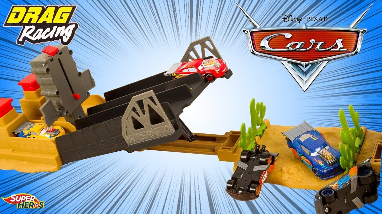 Disney Cars Piste Drag Racing Flash McQueen Cruz Ramirez Jackson Storm Noel 2019
