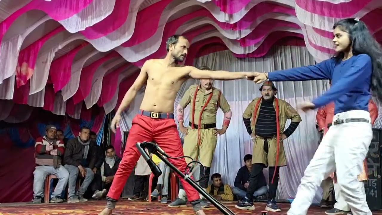 हम प्यार करने वाले 💯 कॉमेडी और एक्शन से भरपूर 💯 पहलवान कंपनी नवाब गंज बहराइच #dance