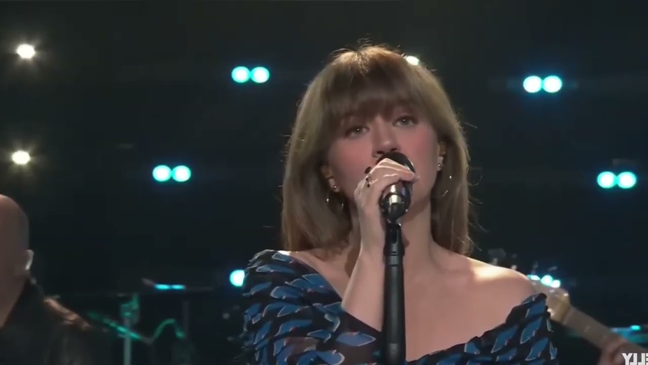 Kellyoke ! Standing In Front Of You ! Kelly Clarkson !