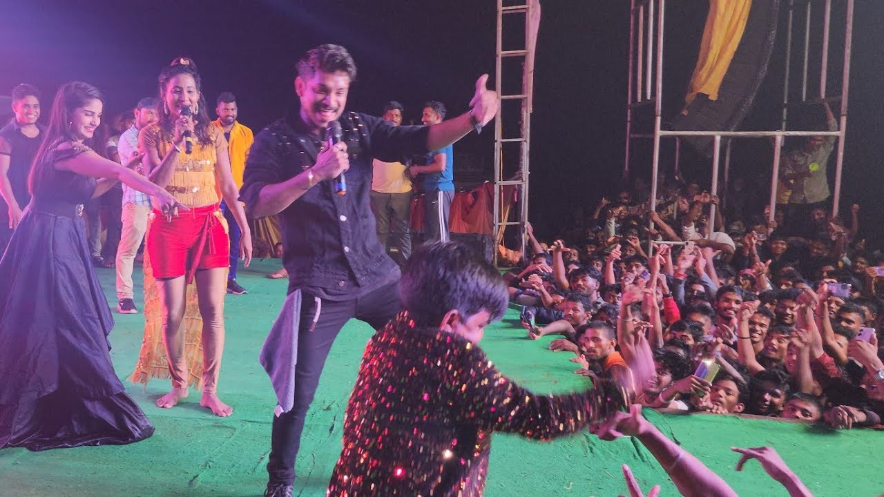 Narasapuram lo ramesh master pandu master conductor jhansi prasanna on stage fun Balu riders event