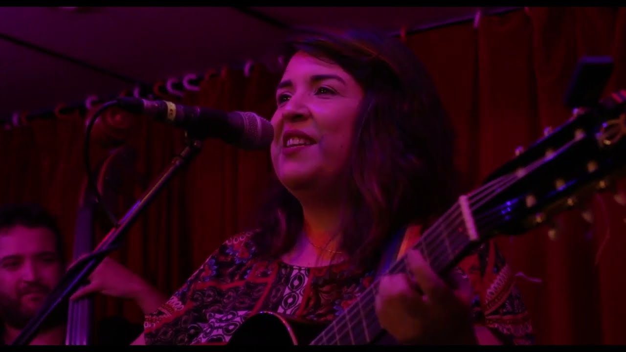Flor del Cemento --- Yoli Campos