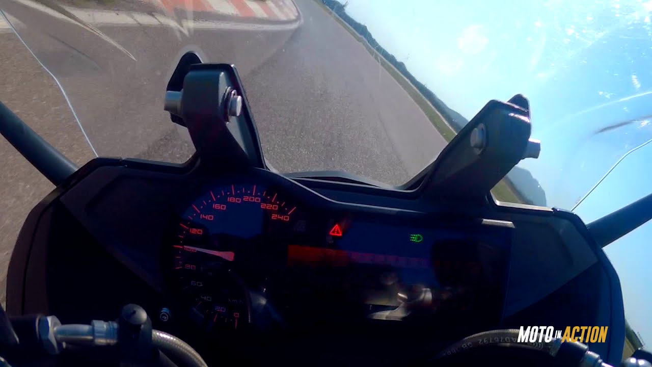 BMW R1200RS Test Ride Moto in Action