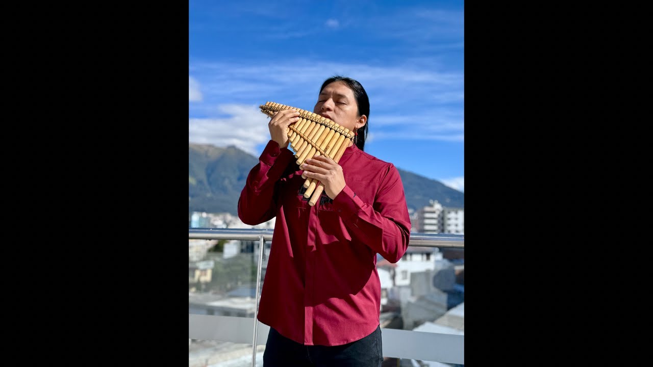 Live Andean Music from Quito City