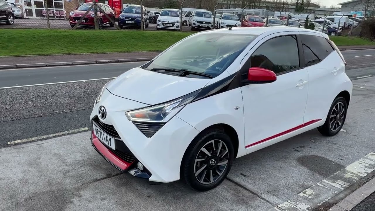 TOYOTA AYGO X-TREND WG71 VNY