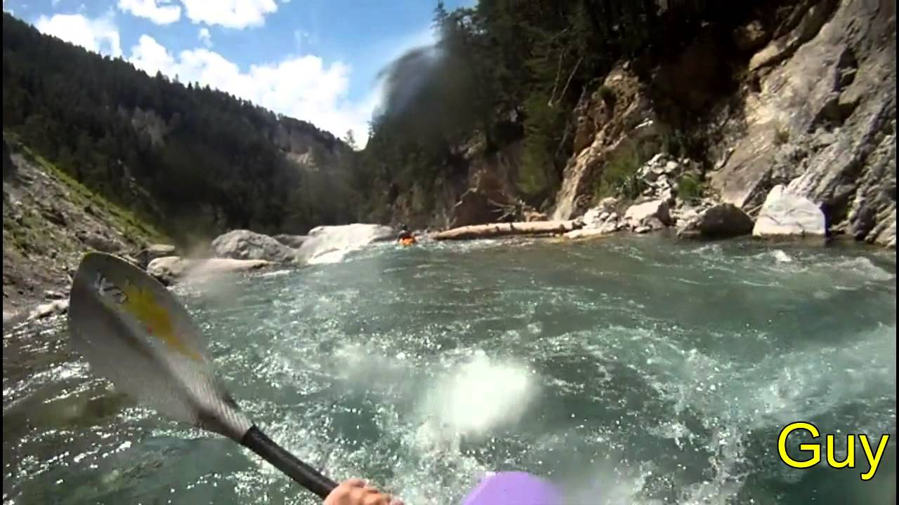Kayak sur le Guil - bains, carnage et sauvetages...