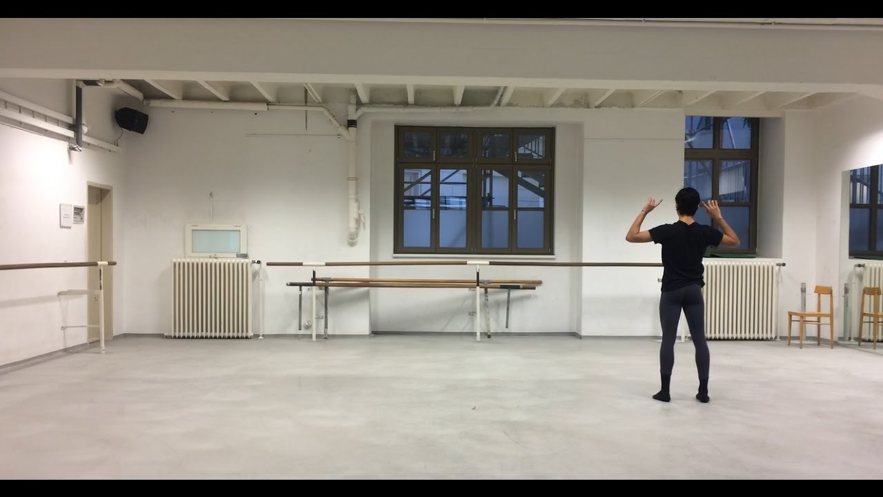 Domenico Messina Solo no2 Malerei Eines Traumes Choreography by Natalia Horecna
