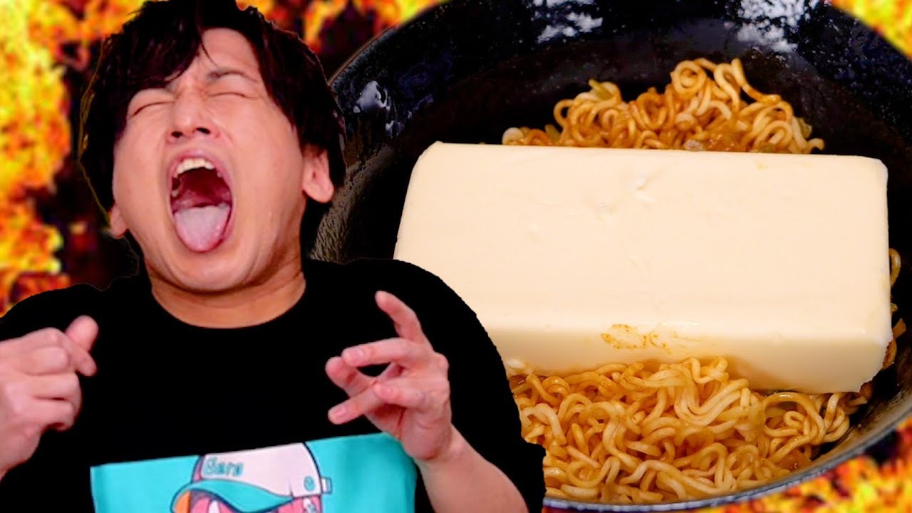 【ガチ】ペヤング獄激辛にバター1本入れて食べたら全く辛くなくなる説！！！