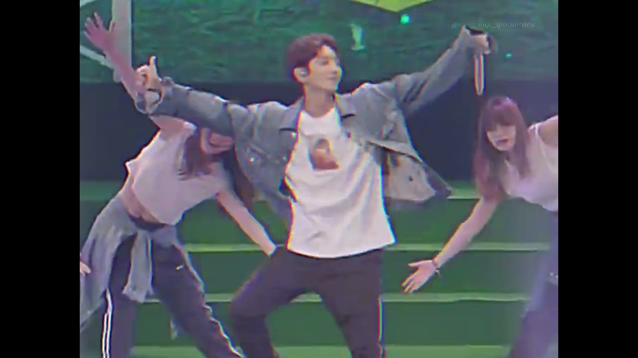 Lee Joon Gi singing his song Selfless Dedicated Trees | Japanese Version | Eng Sub #이준기 #イジュンギ