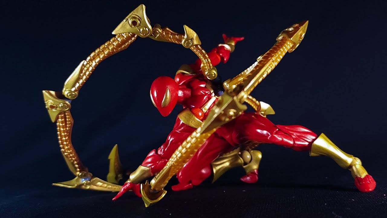 Revoltech Amazing Yamaguchi Iron Spider Bootleg Review