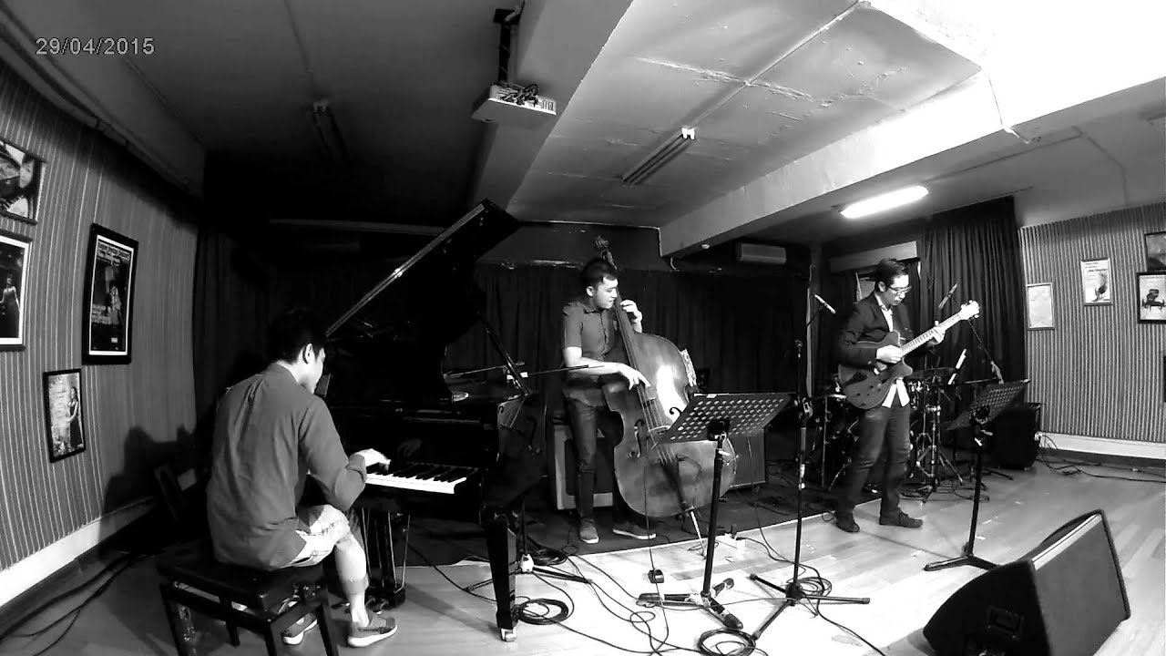 The Night Has a Thousand Eyes - Kevin Yosua Quartet Live @ UPH Conservatory