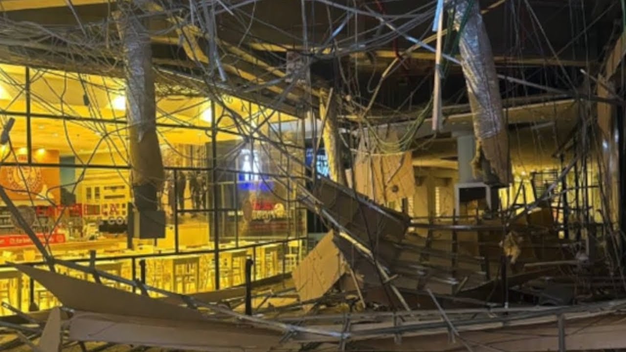 Centro Campania, crolla il controsoffitto: tanta paura, nessun ferito