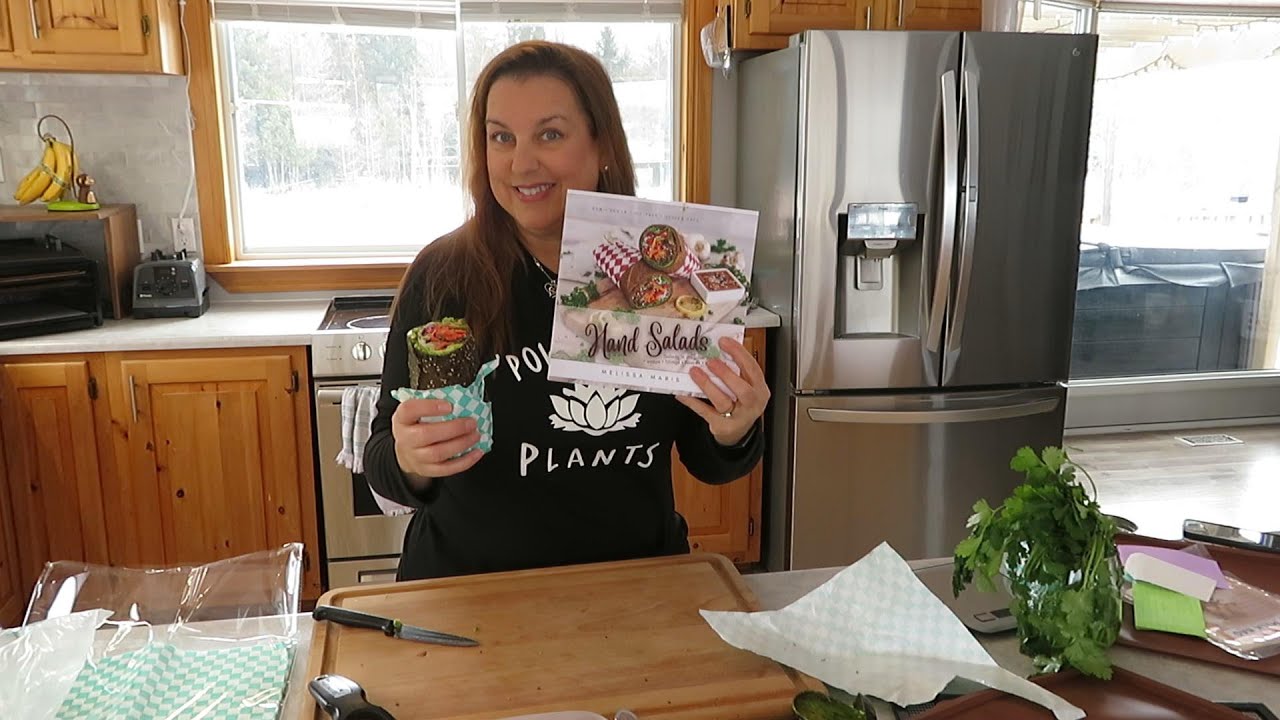 Recipe Review: Raw Food Romance's Raw Vegan Wraps!