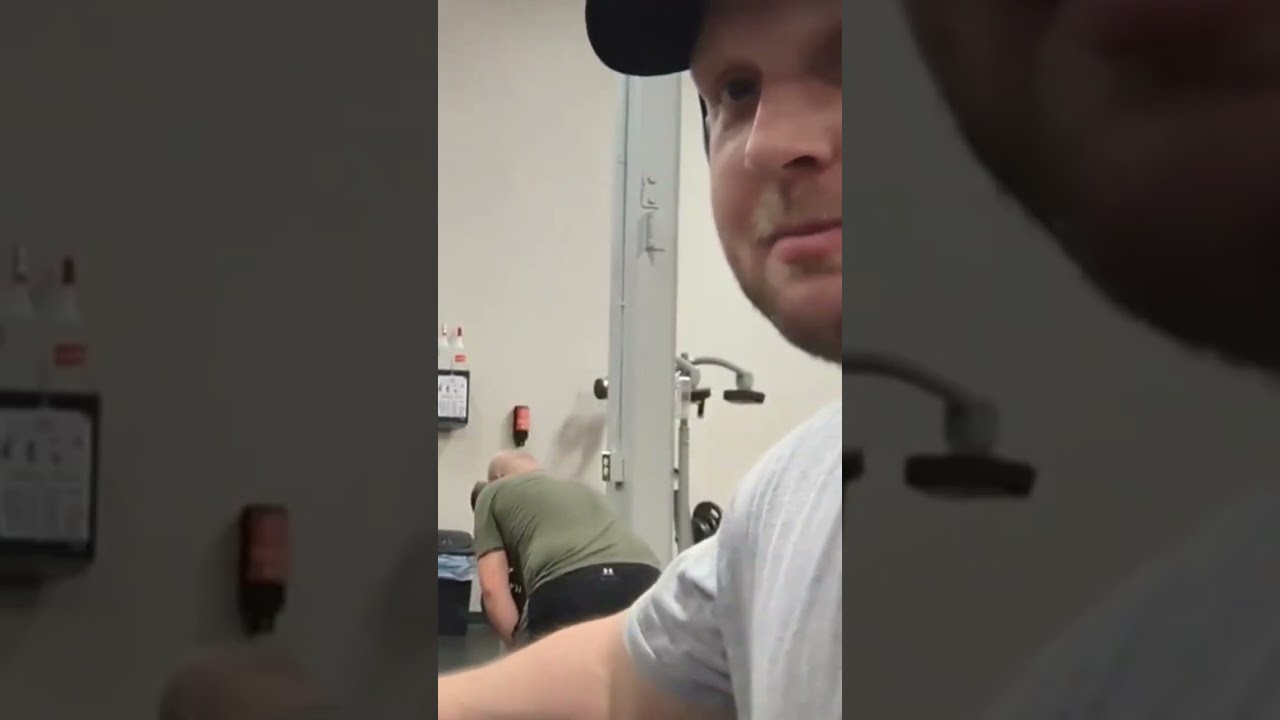 Just taking a mid workout ChapStick break! Who can relate 😂 #chapstick #fitness #funny #workout #lip