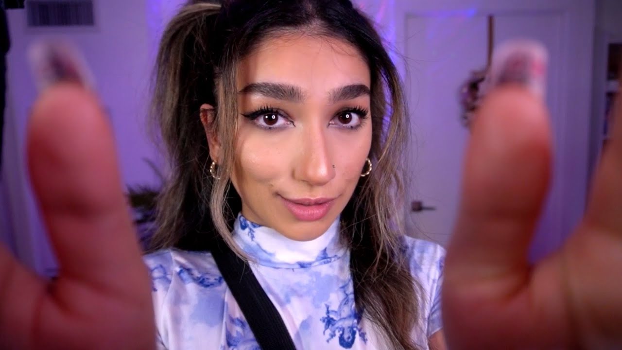 АСМР | Друг балует тебя, но тайно влюблен в тебя 🤫 (личное внимание, прикосновения к лицу)