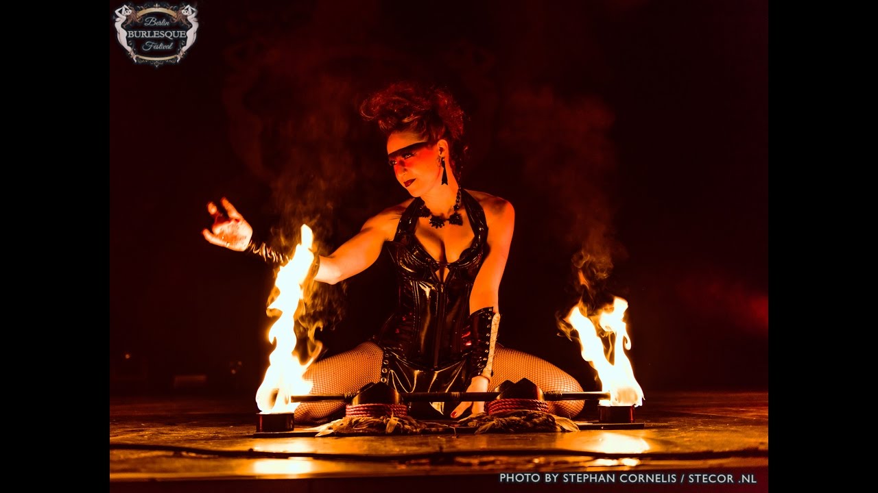 Berlin Burlesque Festival - Lunart-X