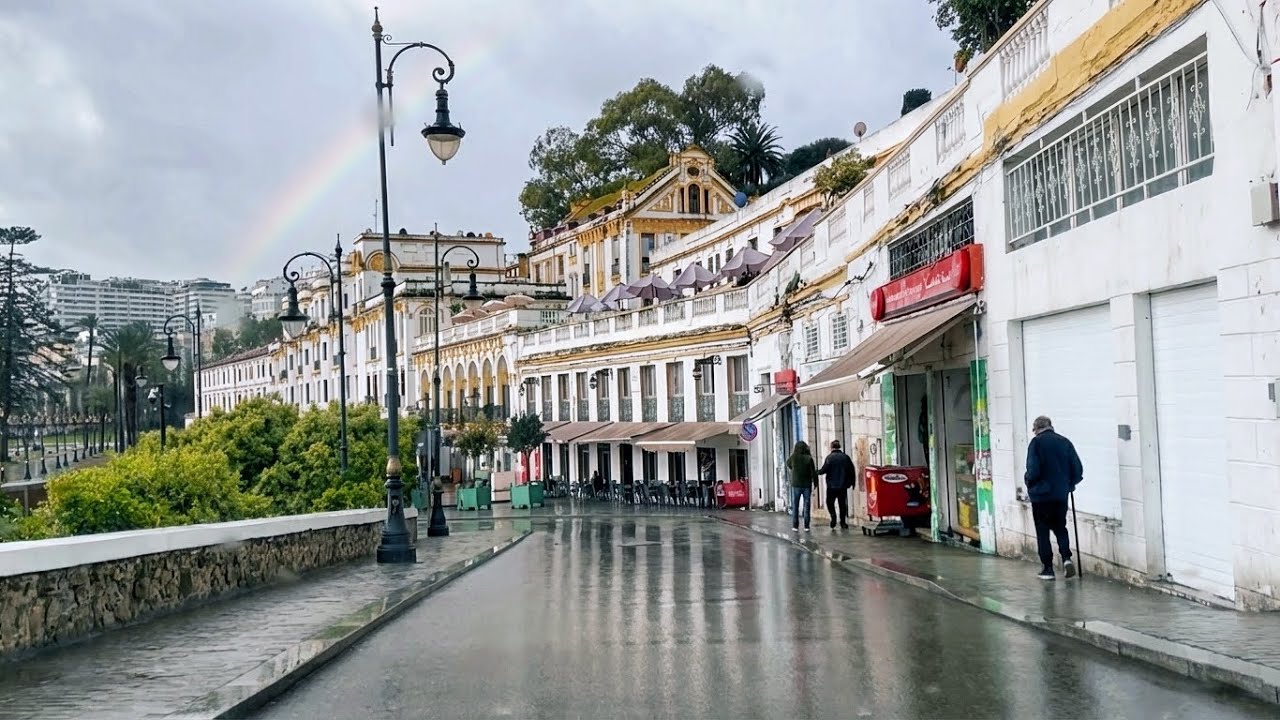 جولة هادئة في مدينة طنجة تحت الامطار | ساعة من المتعة 😍🌧️