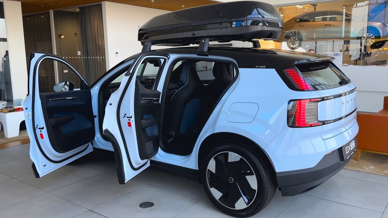 2025 Volvo EX30 - Візуальний Огляд 4K