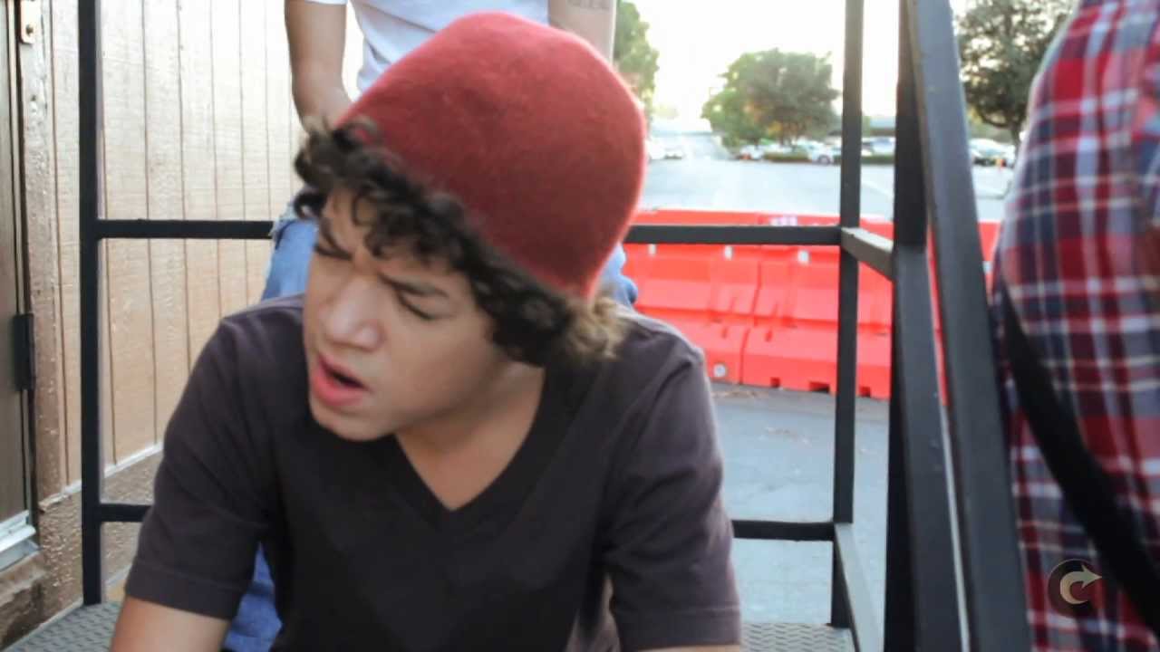 Justin Bieber Mistletoe & Jason Mraz I'm Yours Cover by Tae Brooks ft Juke - (Remix BeatsByiTALY)