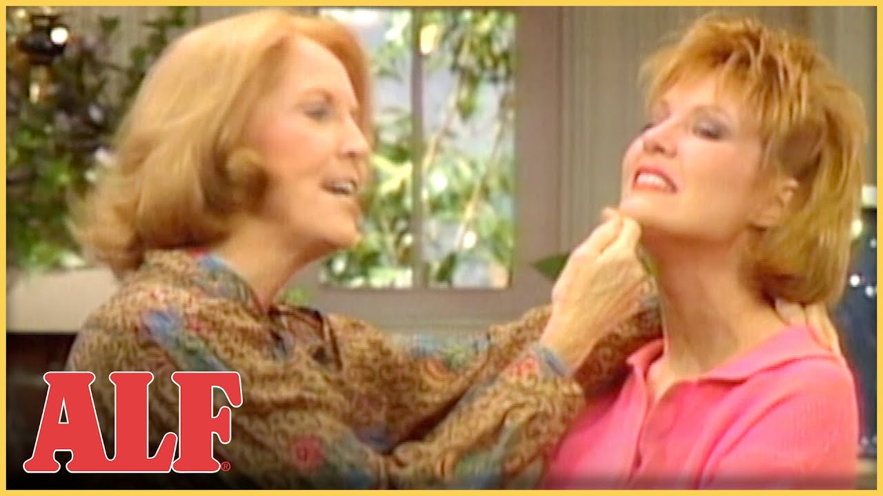 Kate's Mother Surprises the Family! | S1 Ep13 Clip