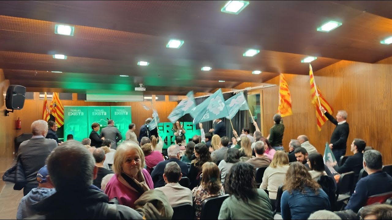 Lleno total en el acto de Teruel Existe en Alcañiz por las elecciones del 8f