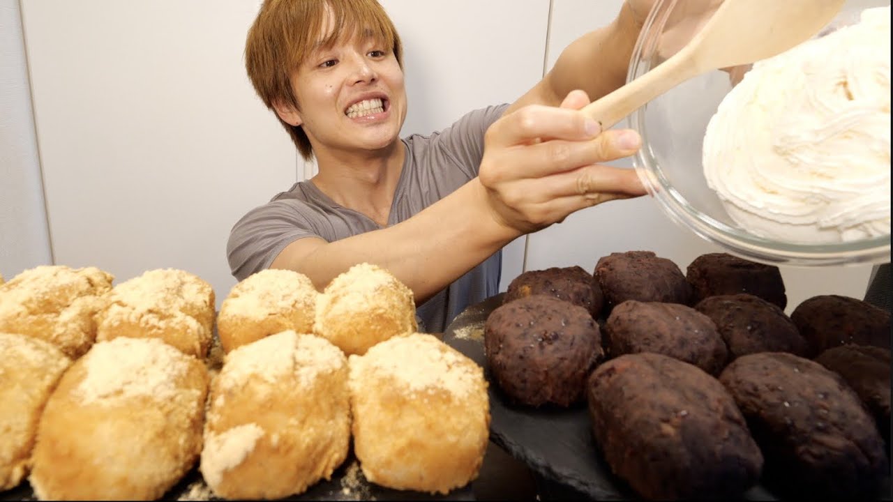 大好物の巨大おはぎに生クリーム1キロかけて夜食に食べたら翌朝とんでもない事になっちゃった。