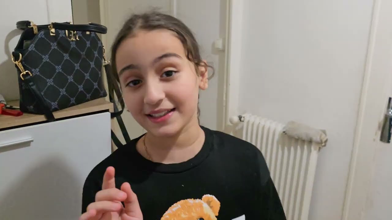 زارتنا خالتو من دون موعد 😂 وما عرفنا وين بدنا نيمها 