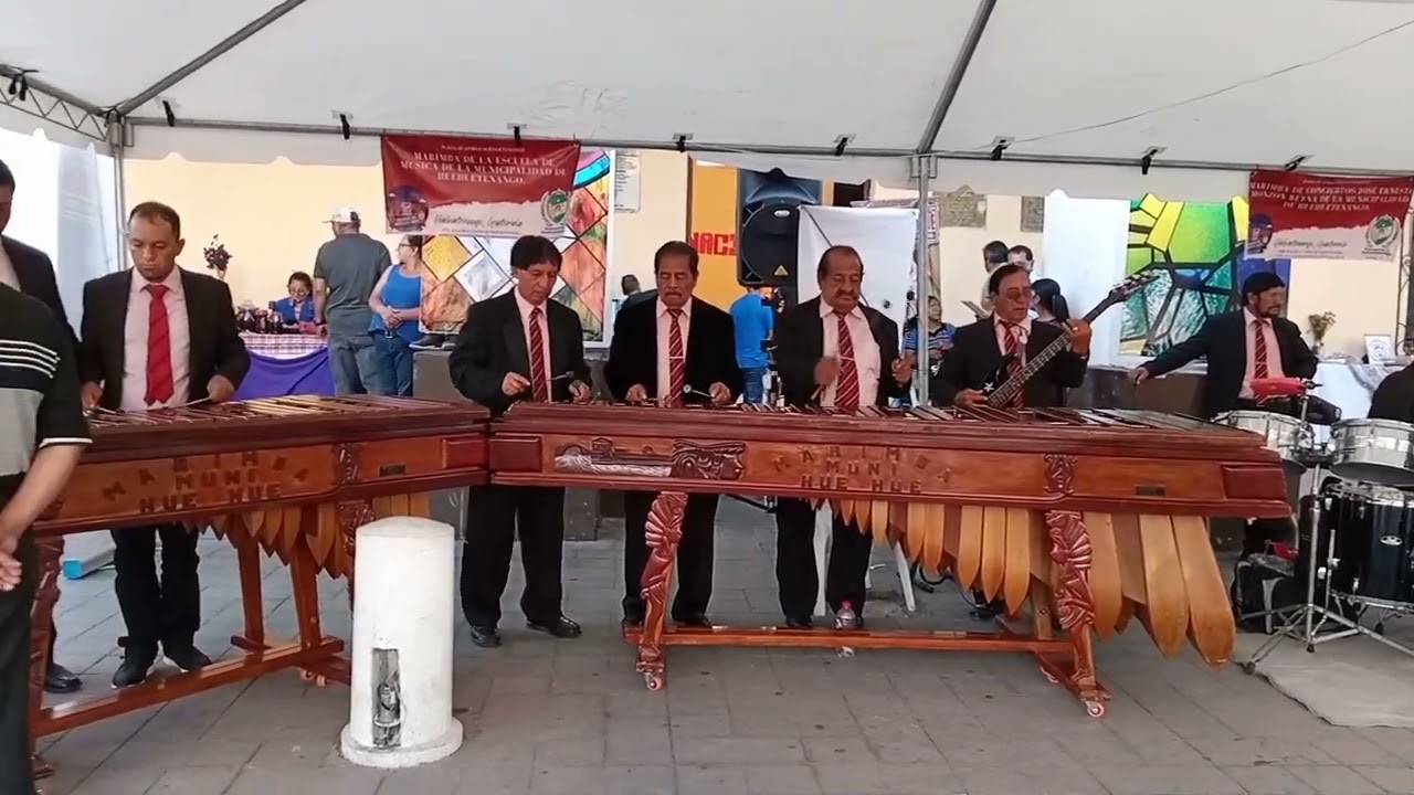 Marimba de la Municipalidad de Huehuetenango.