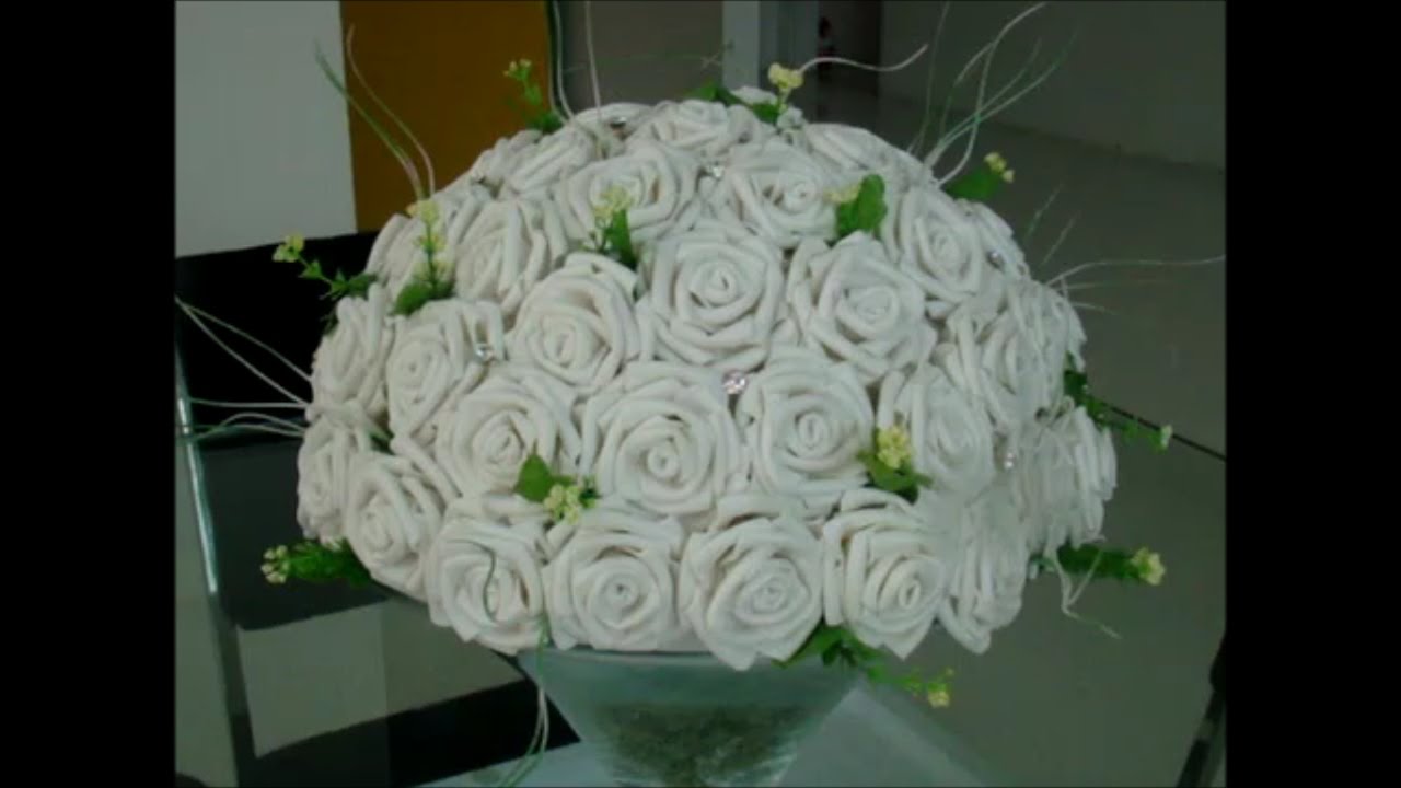 DIY:  rosas de EVA + arranjo passo a passo