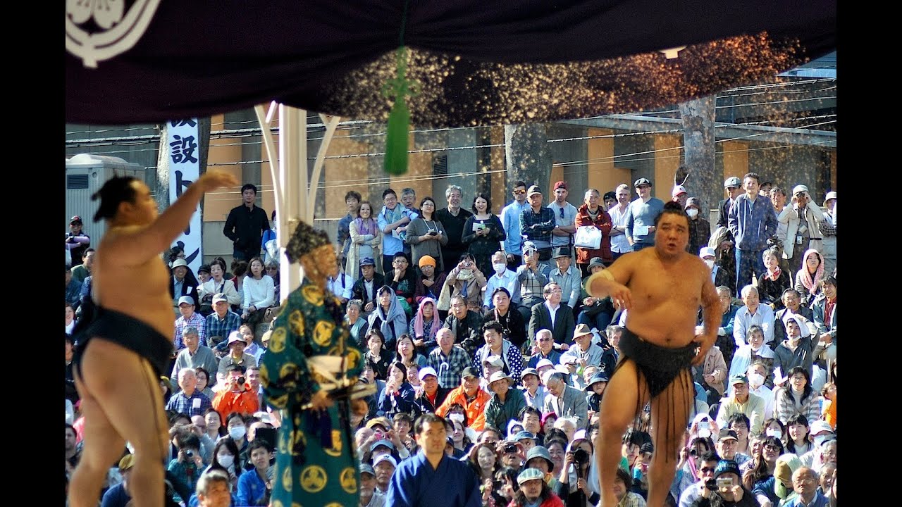 Harumafuji vs Kakuryu - Outdoor Sumo Yokozuna Match