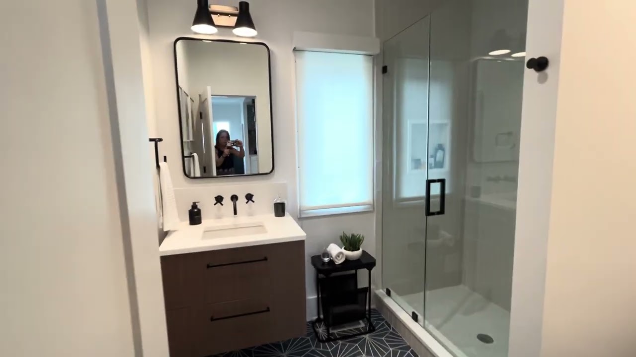 Interior - main level