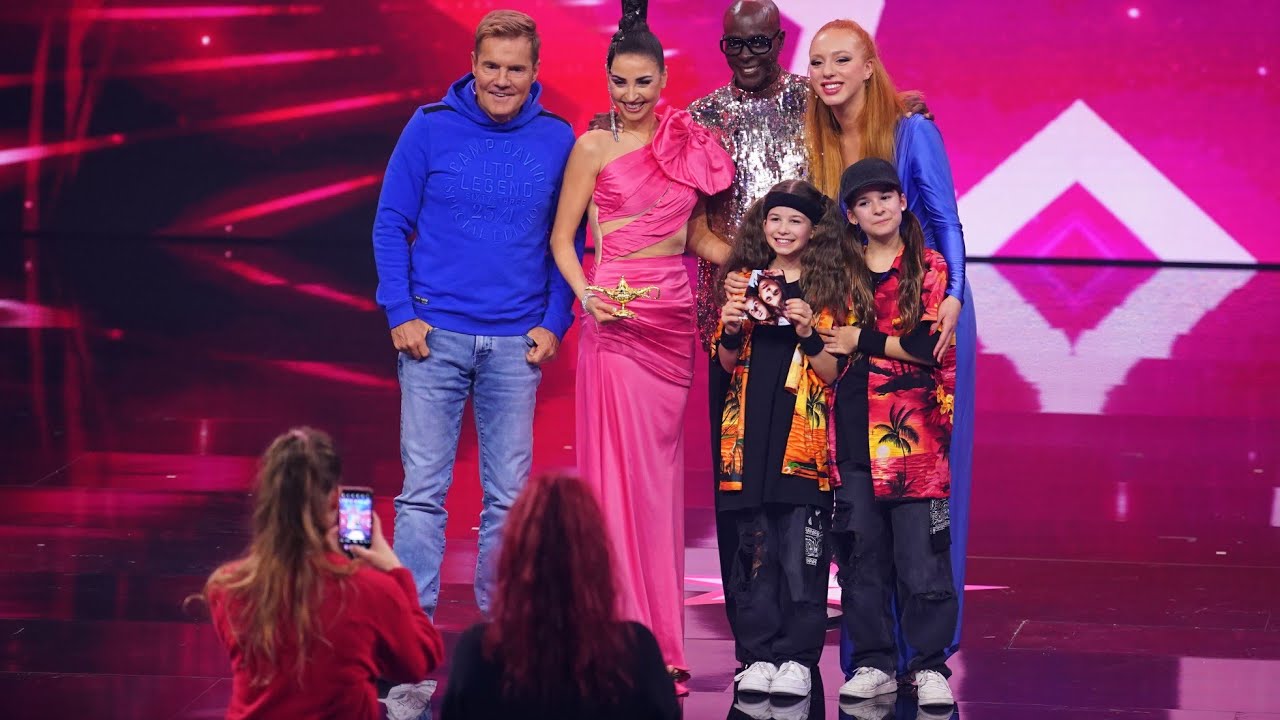 Das Supertalent RTL - LAORA & LINA, Happy Birthday Dieter Bohlen